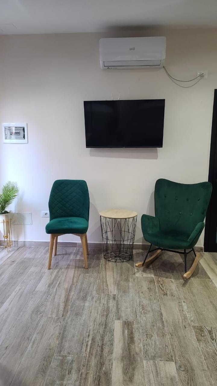 Guest House Tian & Hojz Durres Bagian luar foto