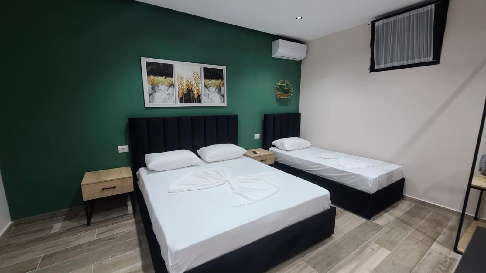 Guest House Tian & Hojz Durres Bagian luar foto