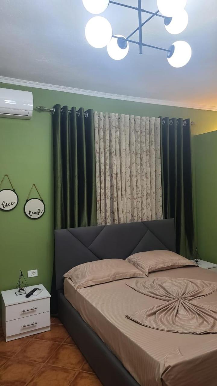 Guest House Tian & Hojz Durres Bagian luar foto
